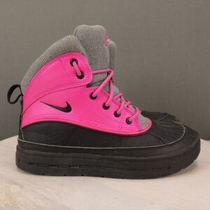 Nike ACG Winter Boots Youth 4.5Y Womens 6 Pink Gray Duck Boots